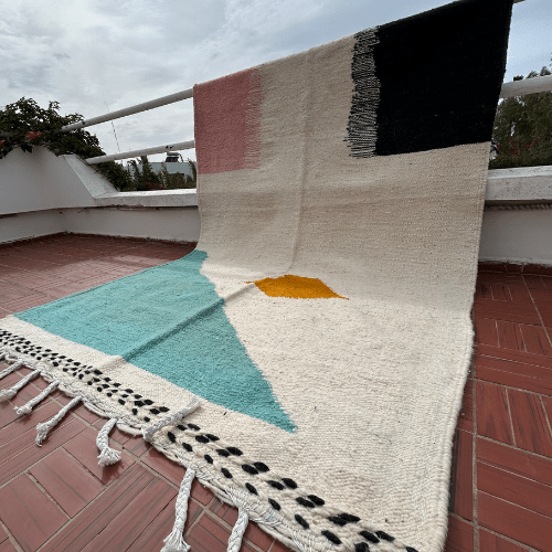 Tapis berbère Zanafi Blanc, Bleu, Rose, Noir, Orange - SAFIA RUGS