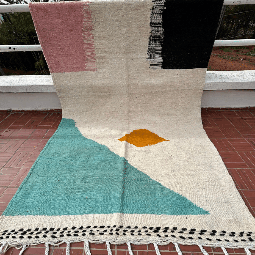 Tapis berbère Zanafi Blanc, Bleu, Rose, Noir, Orange - SAFIA RUGS