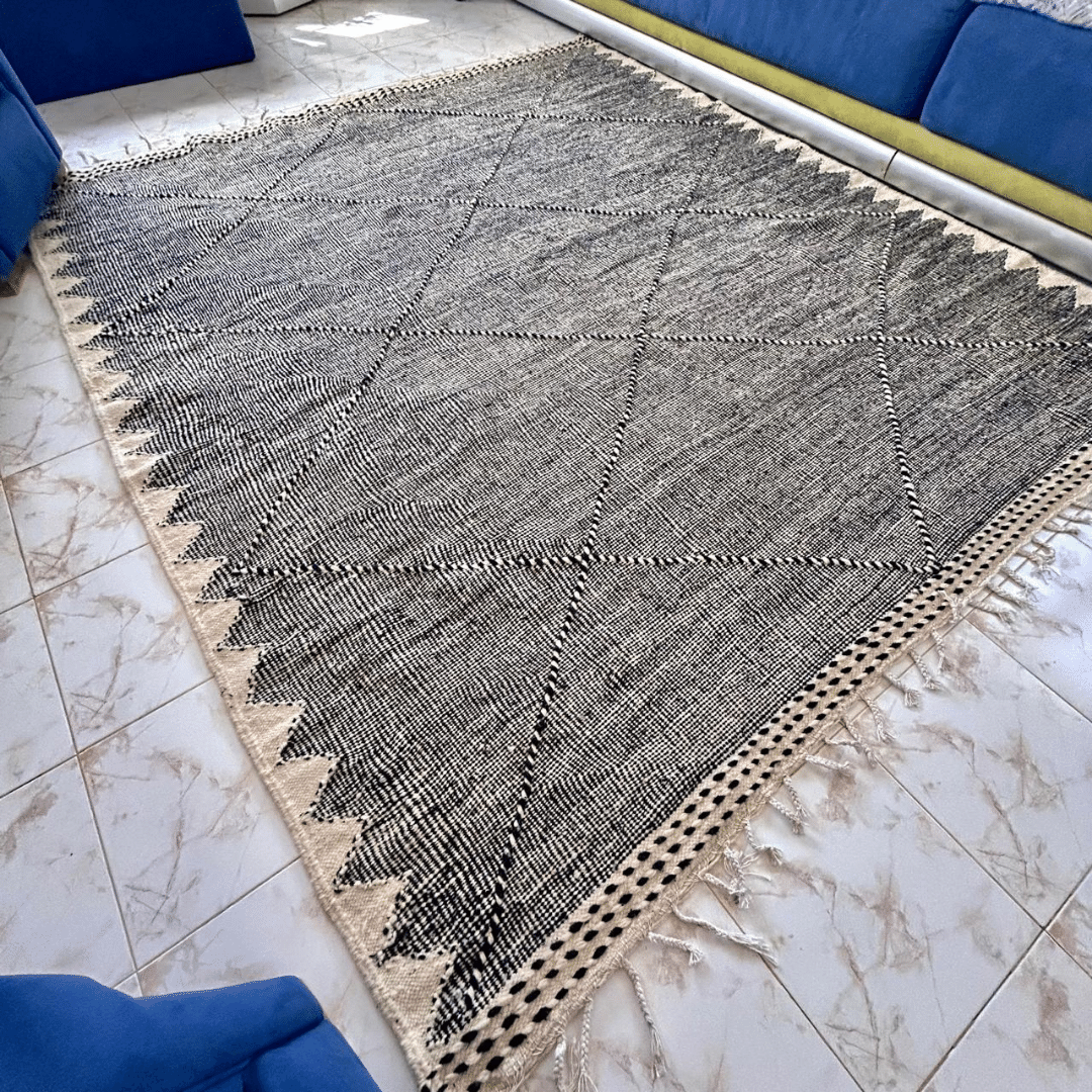 Moyen Tapis Zanafi Berbère Salon - SAFIA RUGS