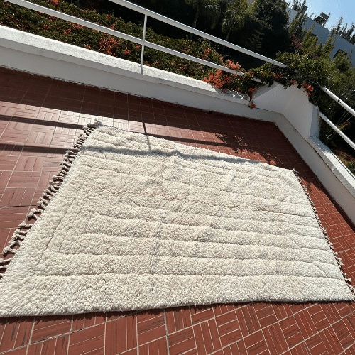 Tapis Beni Ouarain Blanc Lignes Droites - SAFIA RUGS