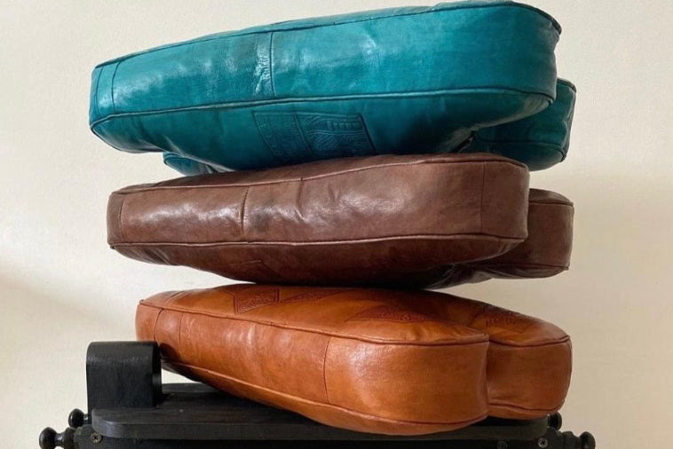 Tabouret Marocain Pliable en Bois & Cuir Naturel