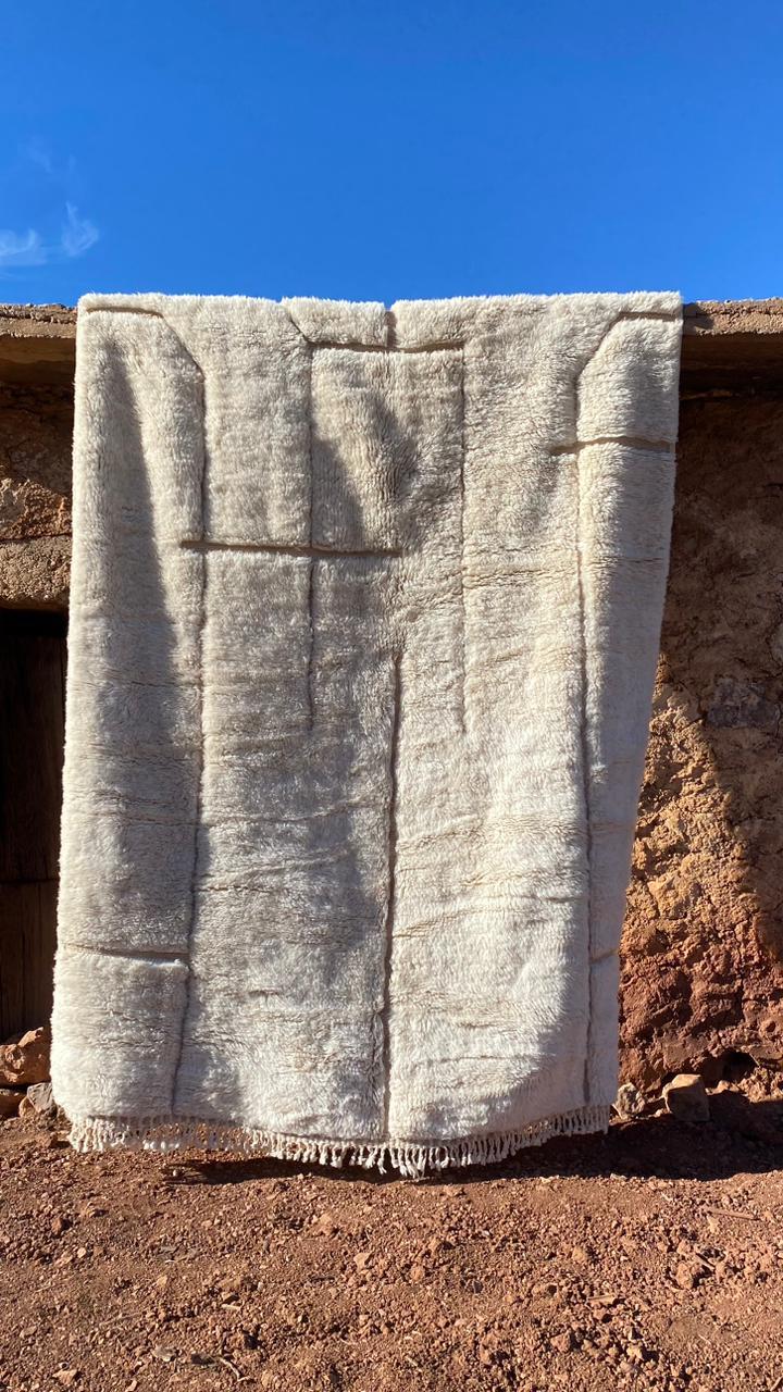 Tapis Mrirt Luxueux Design Blanc