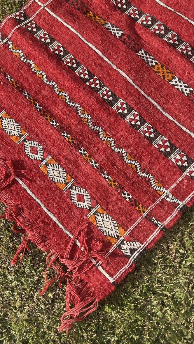 Petit Hanbel Rouge Triangles - SAFIA RUGS