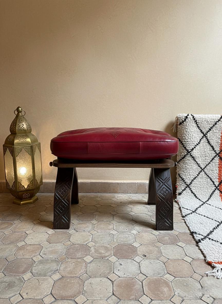 Tabourets en Bois & Cuir | Pouf Marocain Artisanal