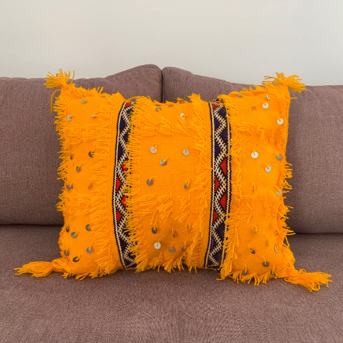 Coussin berbère jaune (bleu et rouge) - SAFIA RUGS