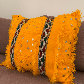 Coussin berbère jaune (vert et rouge) - SAFIA RUGS