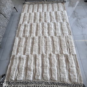 Tapis Beni Ouarain Blanc Majestueux - SAFIA RUGS