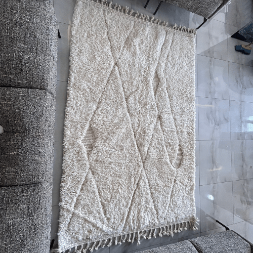 Tapis Beni Ouarain Blanc Lignes Irrégulières Design - SAFIA RUGS