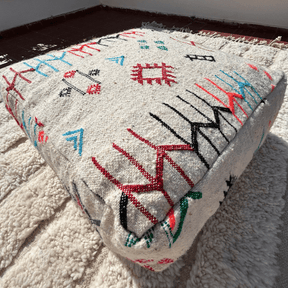 Pouf type tapis motifs berbères - SAFIA RUGS