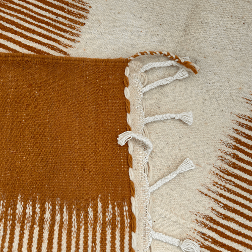 Tapis berbère Zanafi Orange et Blanc - SAFIA RUGS