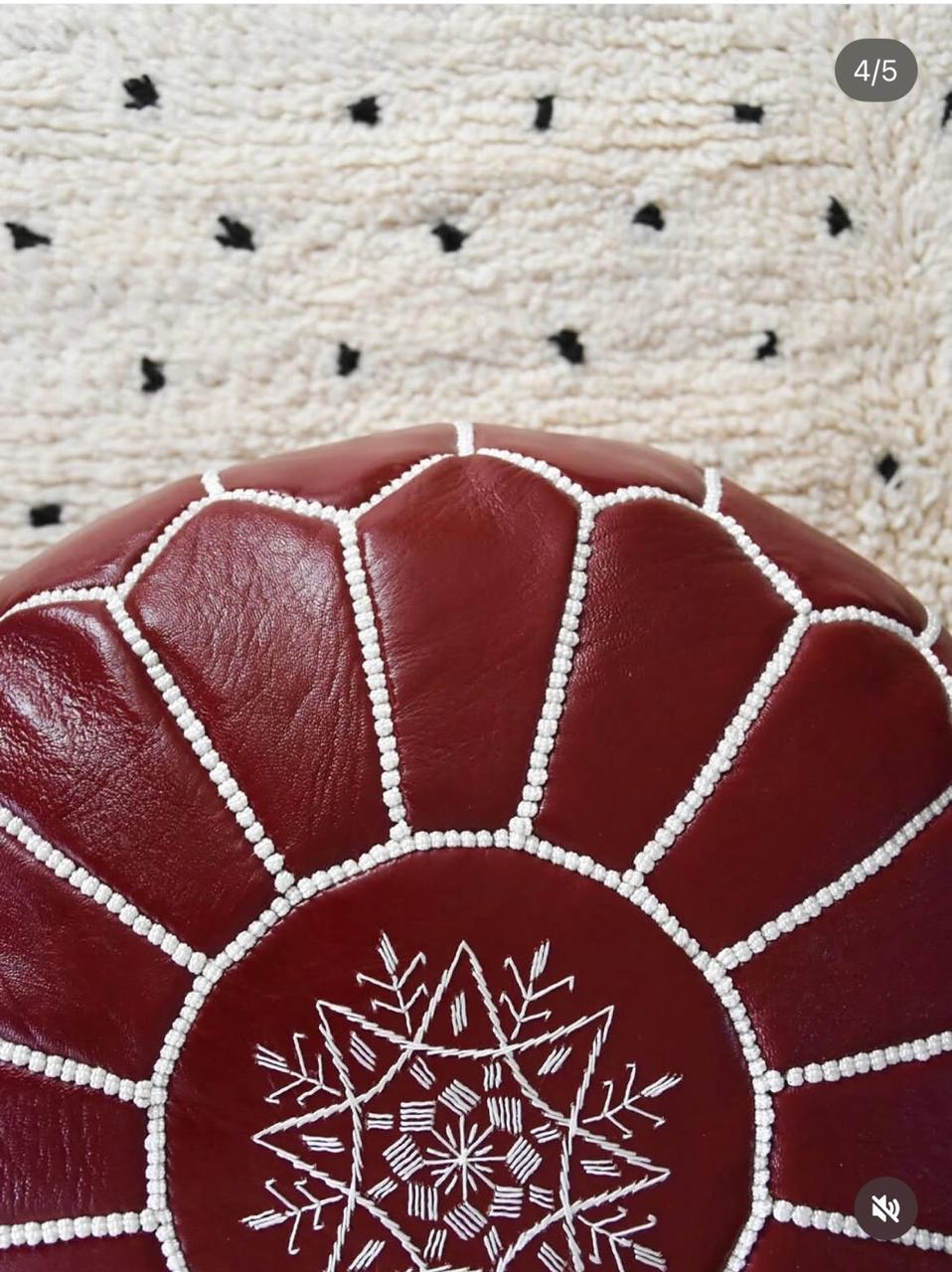 Pouf Berbère en Cuir Rouge Grenat Véritable Brodé
