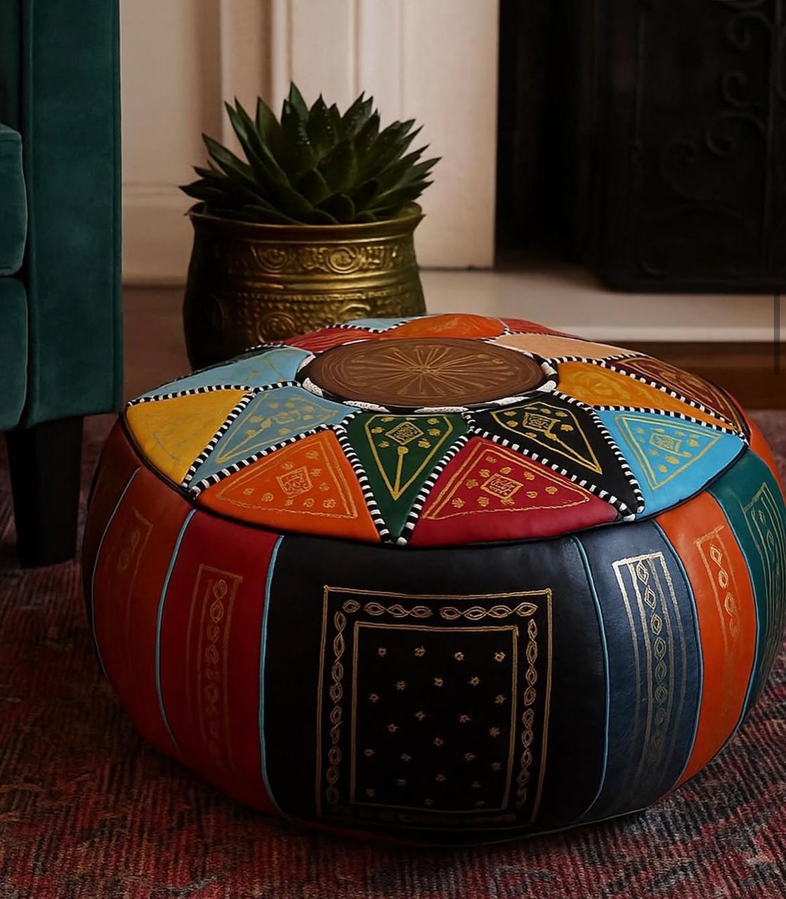 Pouf Berbère en Cuir multi-couleurs Brodé Artisanal