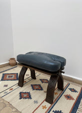 Tabouret Marocain Pliable en Bois & Cuir Naturel - SAFIA RUGS