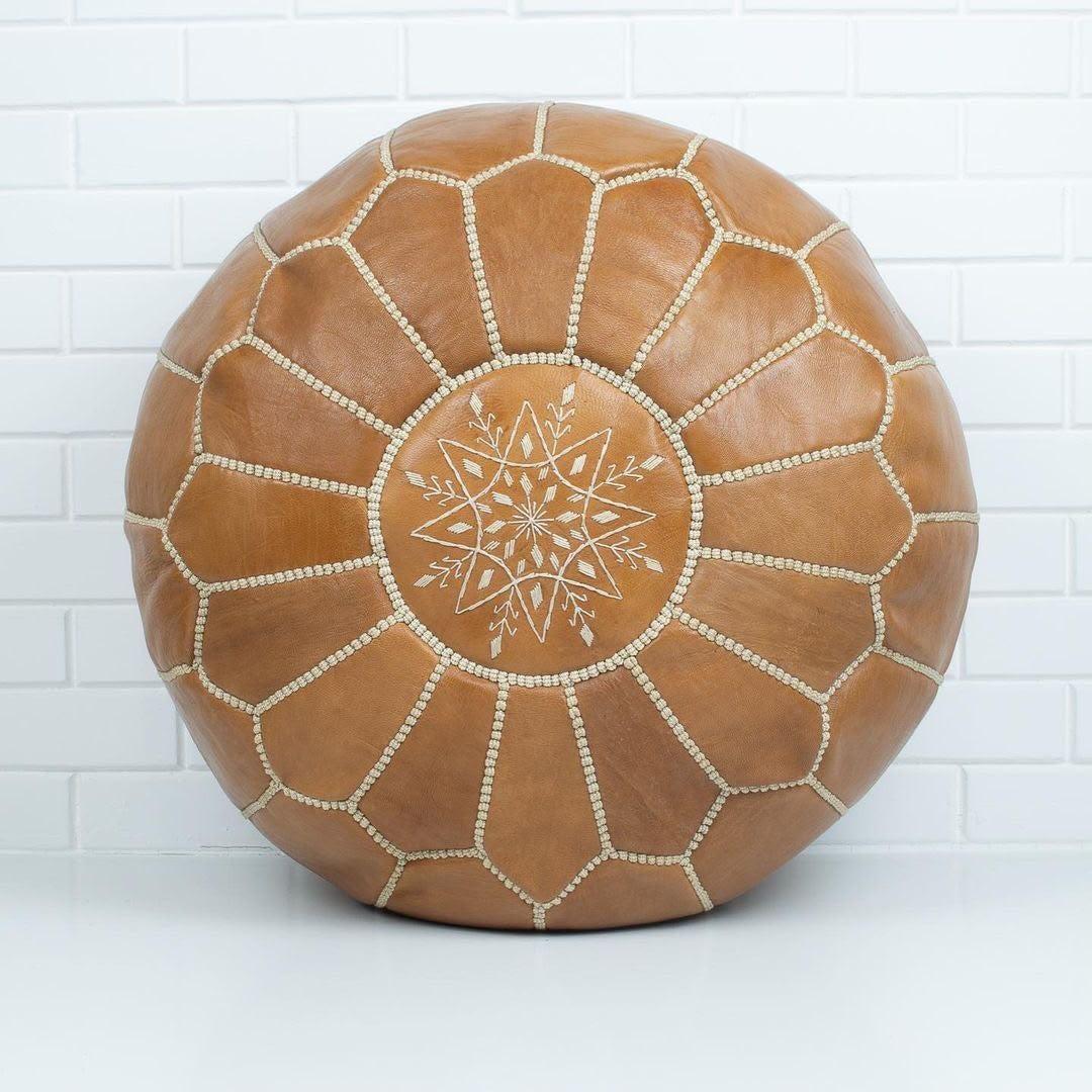 Pouf Brodé en Cuir – Camel - SAFIA RUGS